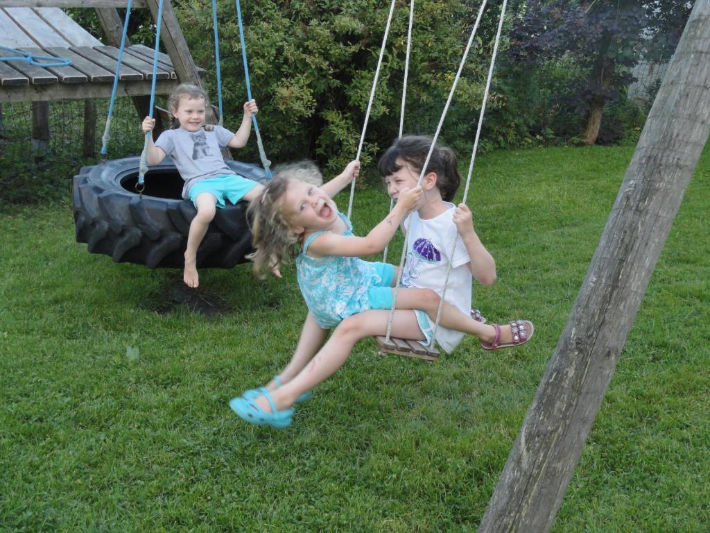 Baby- Und Kinderhof Aicherbauer 시함 외부 사진